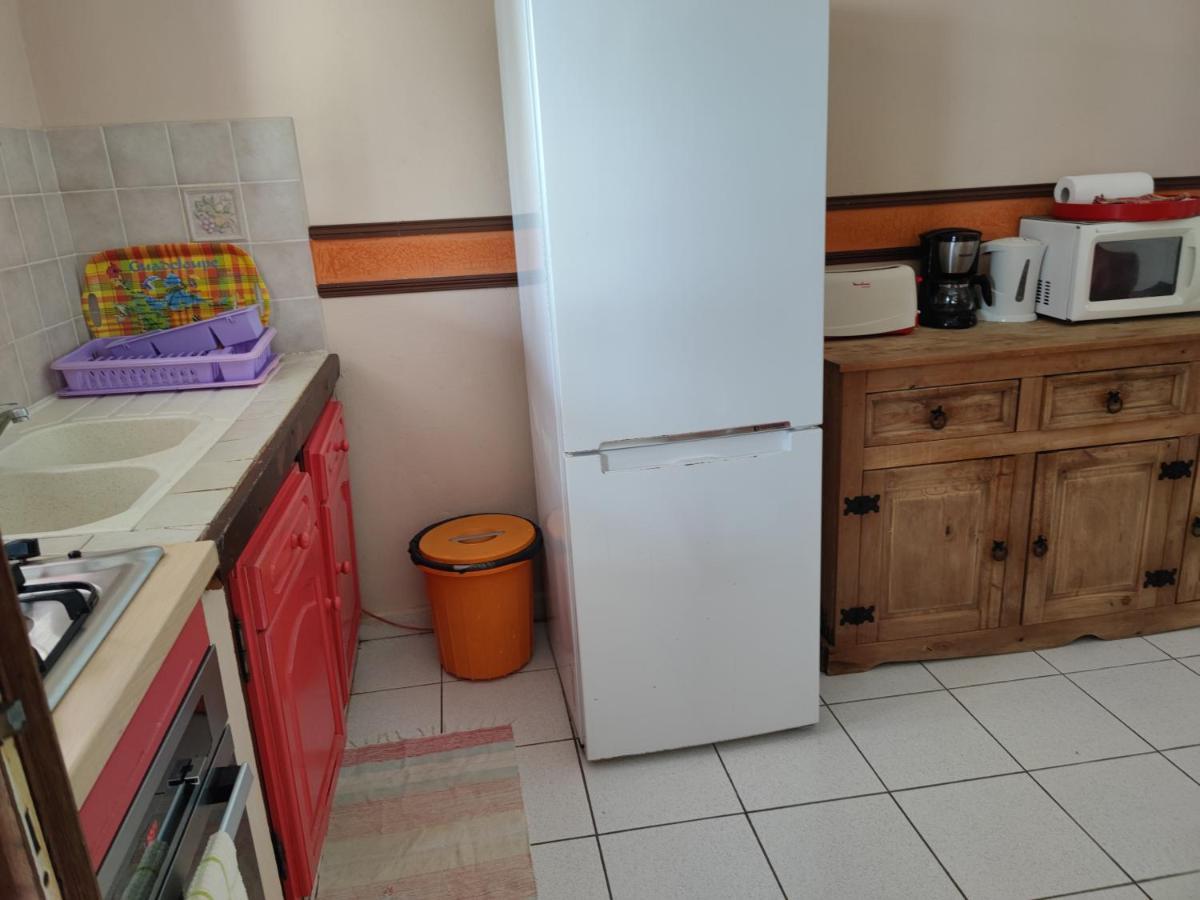Apartment Moulins Le Moule Buitenkant foto